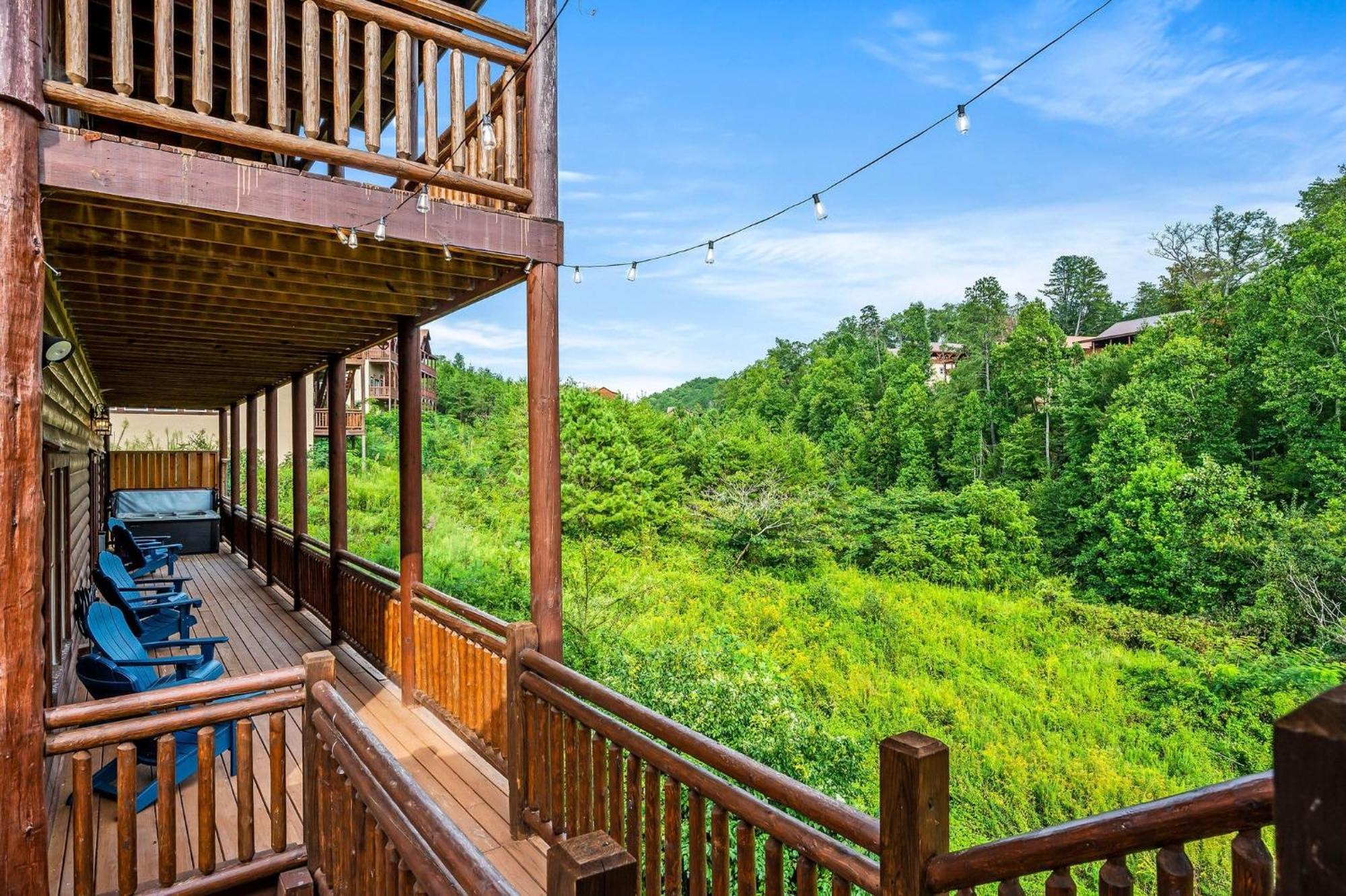 Smokey'S Paradise By Avantstay Sleeps 22 Pool Севьервилл Экстерьер фото