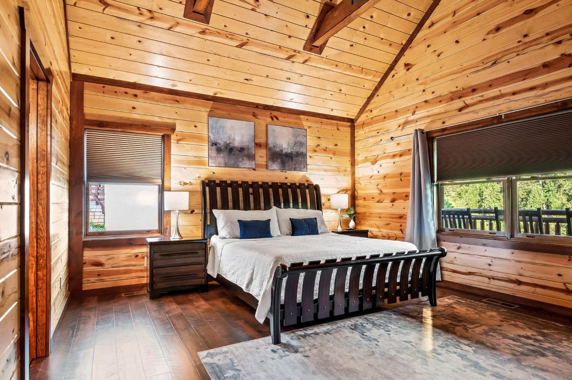Smokey'S Paradise By Avantstay Sleeps 22 Pool Севьервилл Экстерьер фото